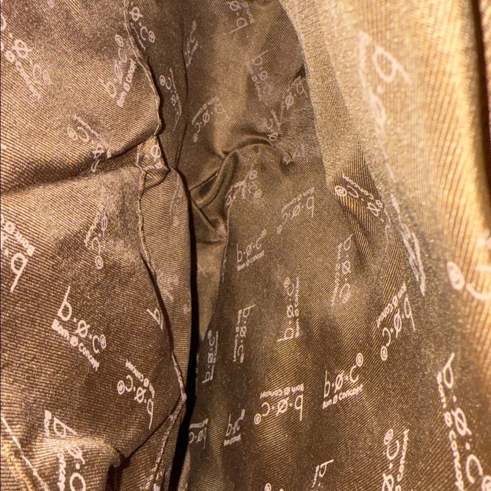 b.o.c. LEATHER CROSSBODY Messenger Bag NWT - Picture 11 of 11